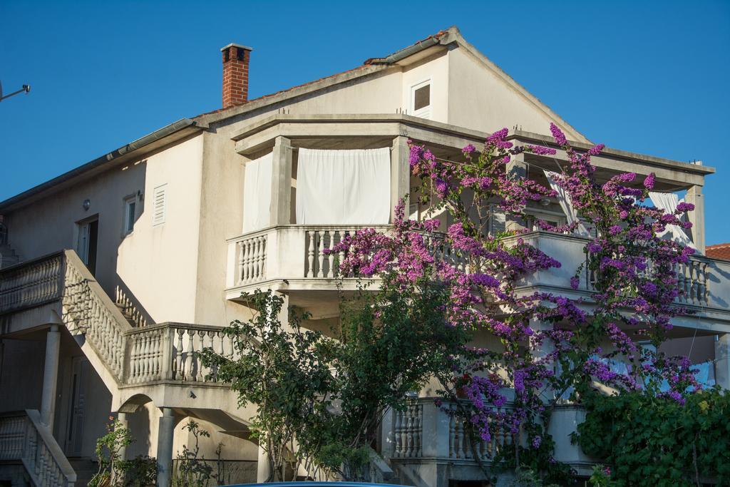 Apartment Klara Biograd Na Moru Esterno foto