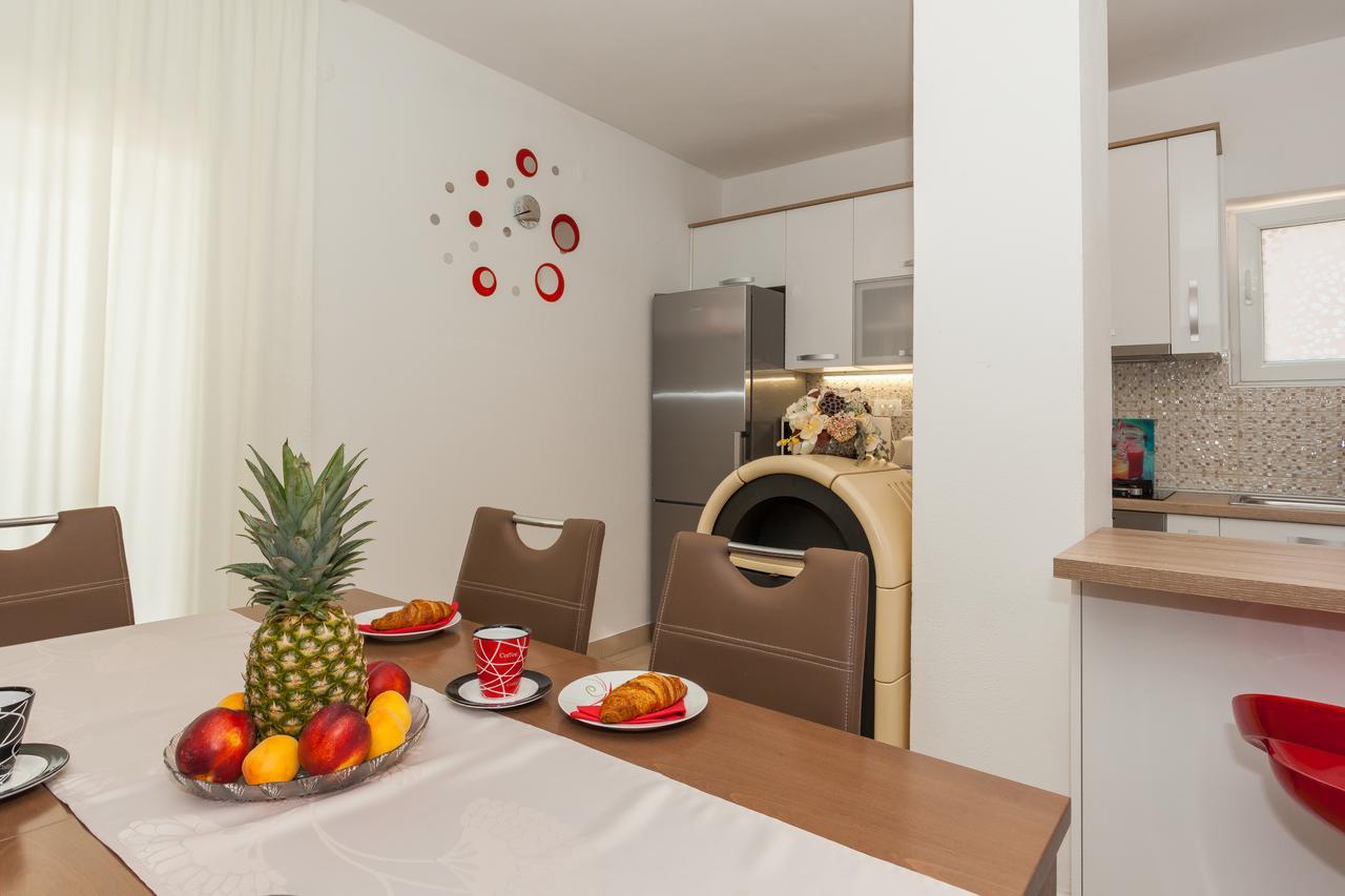 Apartment Klara Biograd Na Moru Esterno foto