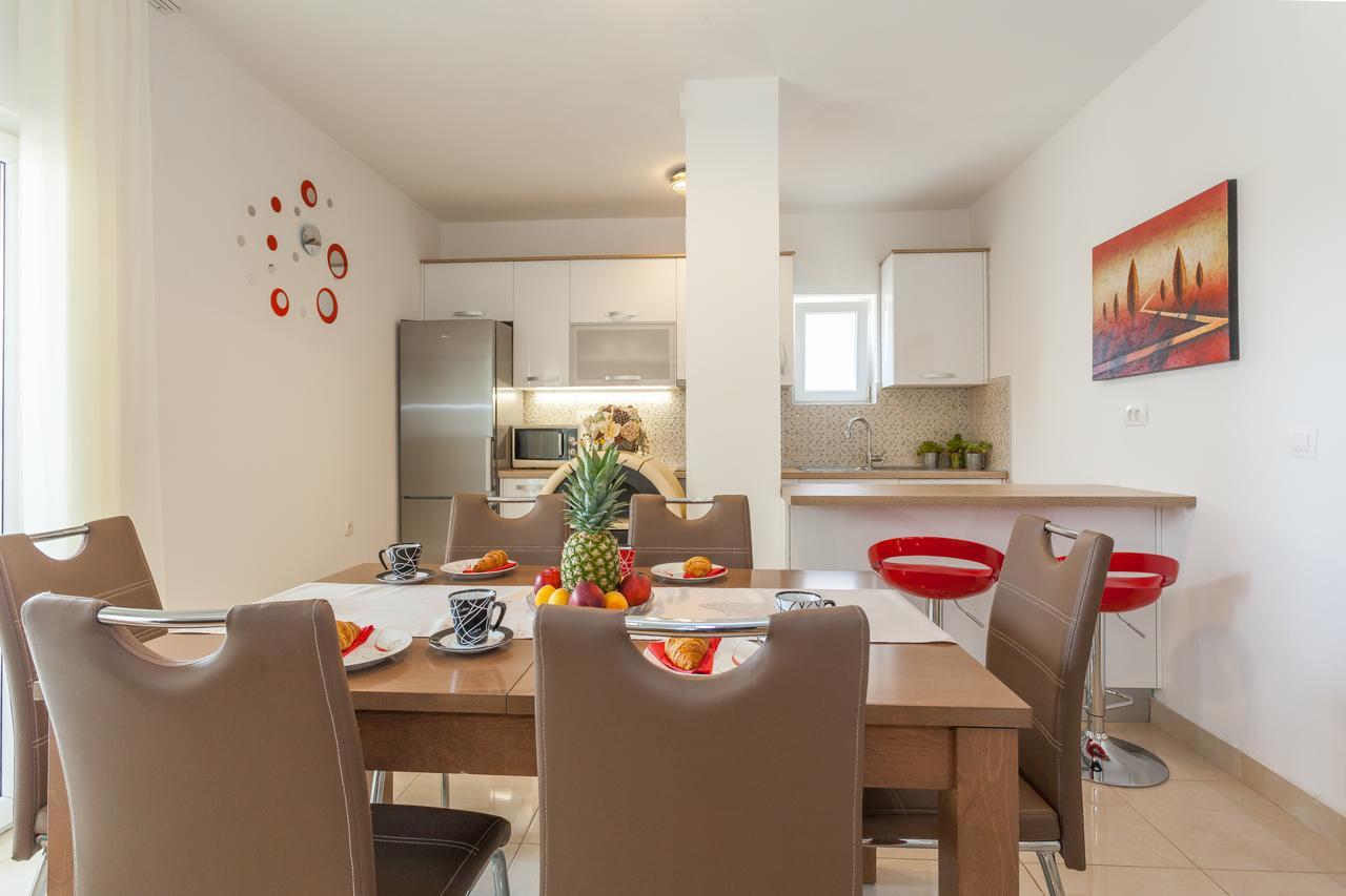Apartment Klara Biograd Na Moru Esterno foto